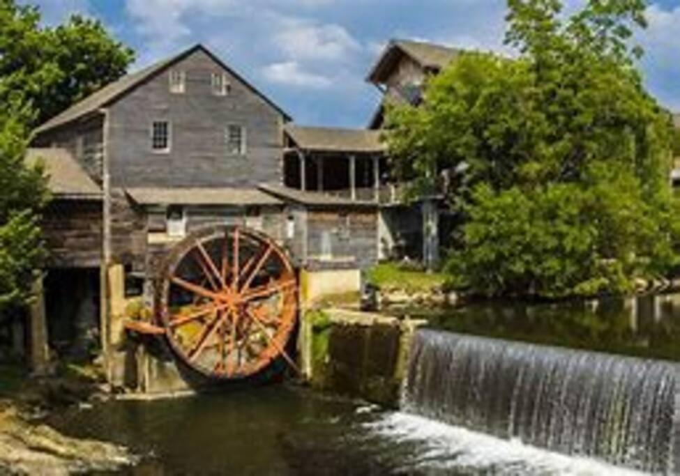 Holiday home 1 Mi To Dollywood Mins To Attractions & Gsmnp Sevierville